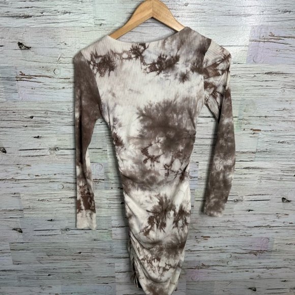 White fox white brown long sleeve midi dress ruched size small - Picture 9 of 9